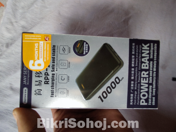 Remax 10000 mah power bank..